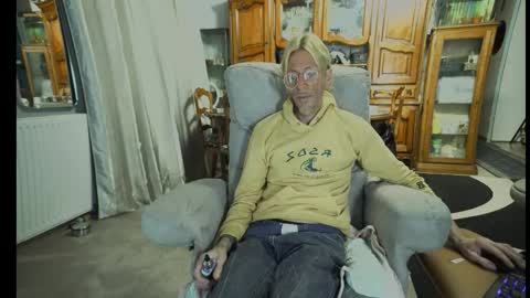 jeff online show from December 2025 05:38:02 AM