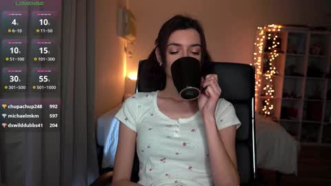 Olivia online show from February 2026 11:45:01 PM