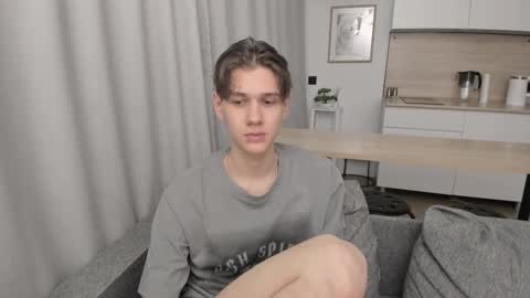 Snapshot of 0verlandd chatting on October 2025 04:28:01 PM Adam online show from October 2025 04:28:01 PM