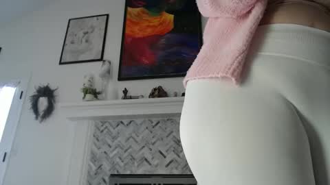 Aurora Willows online show from February 2026 06:49:02 PM