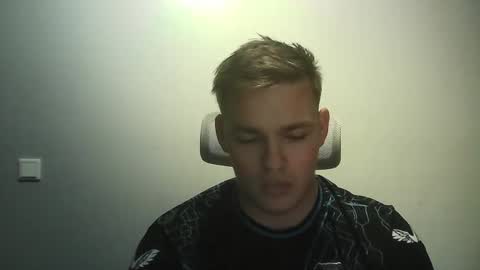12curty online show from September 2025 07:06:02 PM