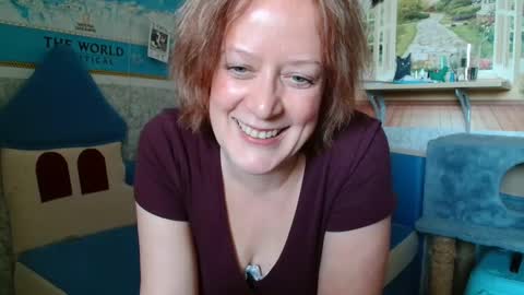 Snapshot of 12ennie chatting on April 2026 01:41:01 PM 12ennie online show from April 2026 01:41:01 PM