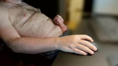 Snapshot of 12monkeyatleast chatting on November 2025 05:36:02 PM Chris online show from November 2025 05:36:02 PM