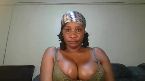 Snapshot of 1_sexylove chatting on October 2025 07:20:02 AM 1_sexylove online show from October 2025 07:20:02 AM