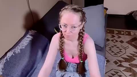 Snapshot of 1goldilocks chatting on July 2026 05:19:02 PM online show from July 2026 05:19:02 PM