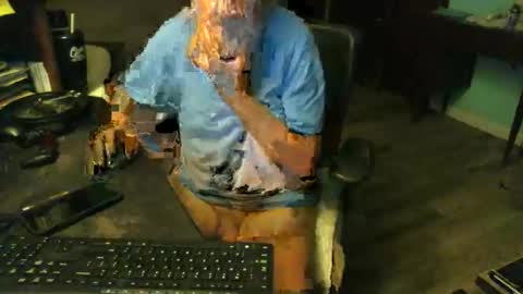 1handyanddee online show from October 2025 03:17:01 AM