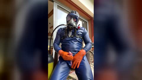 latex and gasmask online show from May 2026 10:33:02 AM