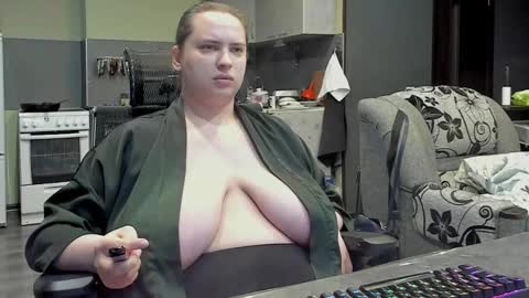 1LINDSEY1 online show from February 2025 11:57:02 AM