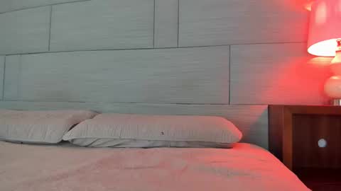 Onna online show from December 2024 04:20:02 AM