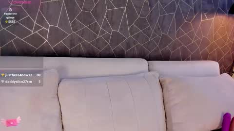 Snapshot of 1m_bella chatting on March 2025 08:24:02 AM bella online show from March 2025 08:24:02 AM