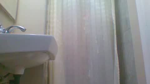 Snapshot of 1nastya8 chatting on December 2024 04:03:01 PM TheShyOne18 online show from December 2024 04:03:01 PM