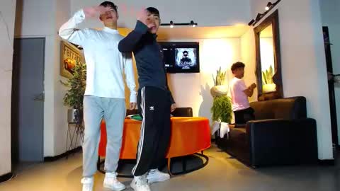 pushman online show from February 2026 01:45:02 PM