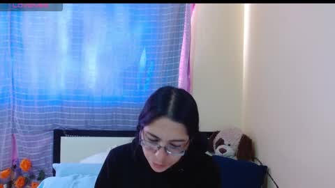 paola online show from December 2025 09:43:01 PM