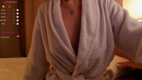 VICTORIA online show from November 2025 05:34:01 AM