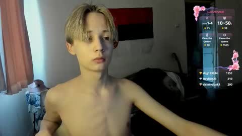 Milos online show from March 2026 04:51:01 AM