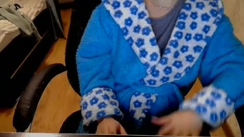 1your_hot_girls online show from February 2025 06:44:01 PM