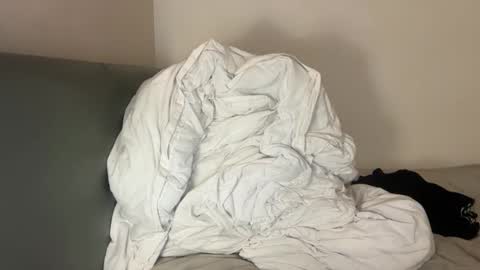 21boybifun online show from April 2026 09:39:33 PM