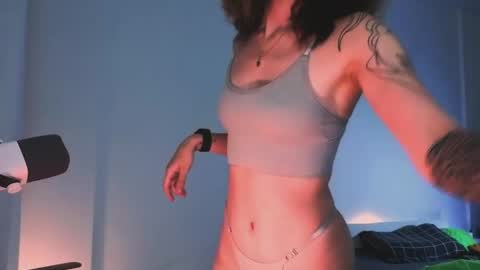 Snapshot of 2b_ chatting on June 2026 01:10:02 AM Sasha weekend from 14 to 27 November online show from June 2026 01:10:02 AM