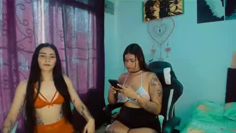 Snapshot of 2girls__dream chatting on June 2026 09:06:02 PM samantha sharon online show from June 2026 09:06:02 PM