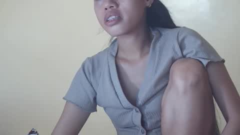 Snapshot of 2pinaybeauty chatting on November 2025 12:28:02 PM 2pinaybeauty online show from November 2025 12:28:02 PM