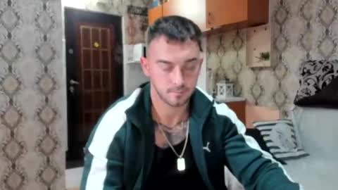 2sexymuscles online show from September 2025 07:52:01 PM