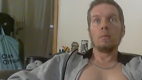 2small4you83 online show from December 2024 04:02:02 AM