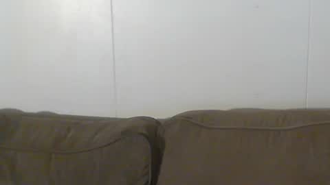 2small4you83 online show from December 2024 12:50:02 AM