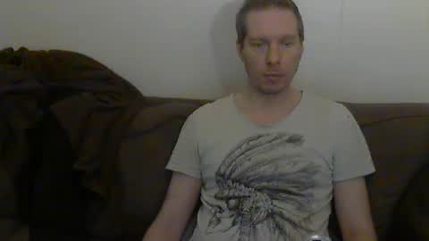 Snapshot of 2small4you83 chatting on January 2026 11:21:02 PM 2small4you83 online show from January 2026 11:21:02 PM