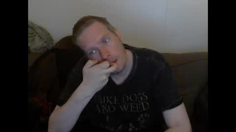 2small4you83 online show from June 2026 07:13:01 PM