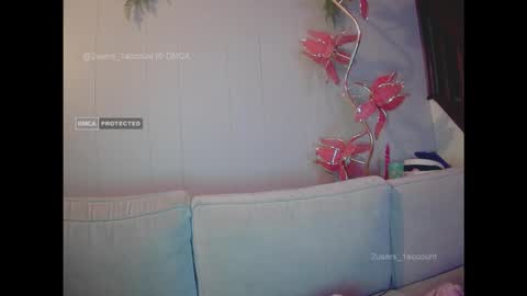 Snapshot of 2users_1account chatting on January 2026 04:03:01 AM 2users_1account online show from January 2026 04:03:01 AM