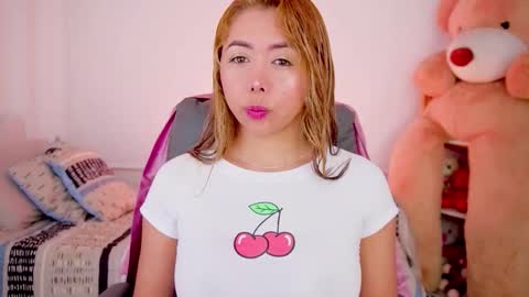 independent model online show from January 2026 08:19:02 AM