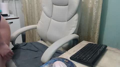 Snapshot of 3sweetcandy3 chatting on April 2026 10:34:02 PM 3sweetcandy3 online show from April 2026 10:34:02 PM