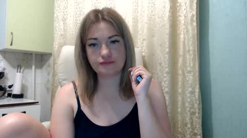 Snapshot of 3sweetcandy3 chatting on May 2026 11:01:02 PM 3sweetcandy3 online show from May 2026 11:01:02 PM