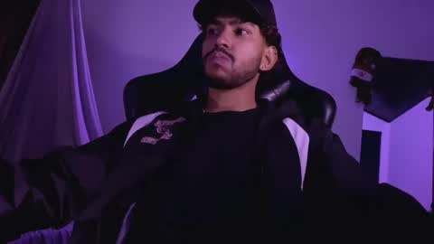 E V I L online show from November 2025 10:09:02 PM