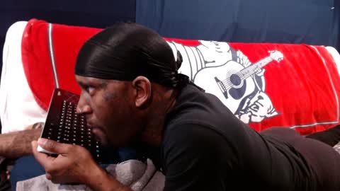 Snapshot of 5hbk chatting on December 2024 01:25:01 AM Tettaz GetitJusy4ya online show from December 2024 01:25:01 AM