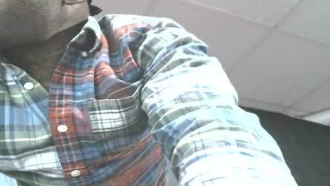 Snapshot of 5hbk chatting on January 2025 07:37:01 PM Tettaz GetitJusy4ya online show from January 2025 07:37:01 PM