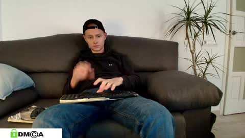 Snapshot of 696frank chatting on March 2025 09:32:02 AM chico online show from March 2025 09:32:02 AM