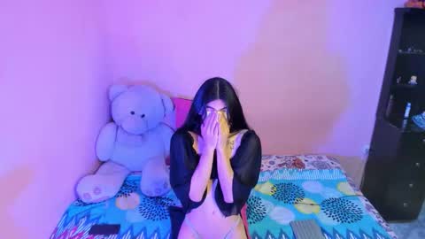 Snapshot of 69_ahmeto_lela_okya_69 chatting on November 2025 12:44:02 AM Lee lowell online show from November 2025 12:44:02 AM