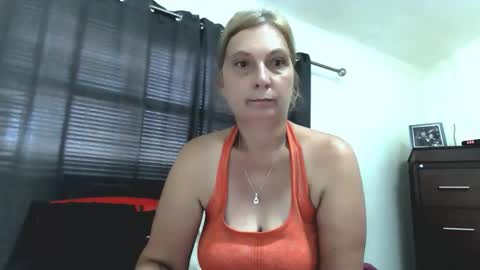 Snapshot of 69naughtyempress69 chatting on April 2026 07:53:01 AM 69naughtyempress69 online show from April 2026 07:53:01 AM
