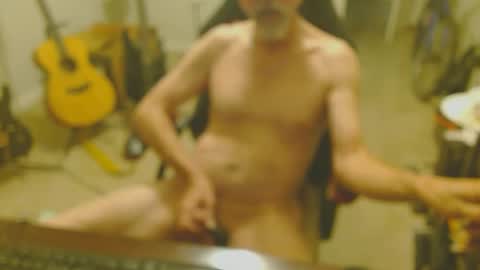 6stringer62 online show from October 2025 08:09:02 AM