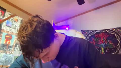 Snapshot of 710lemonade420 chatting on January 2025 10:24:01 PM lemonade online show from January 2025 10:24:01 PM