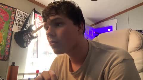 Snapshot of 710lemonade420 chatting on January 2025 07:11:01 PM lemonade online show from January 2025 07:11:01 PM