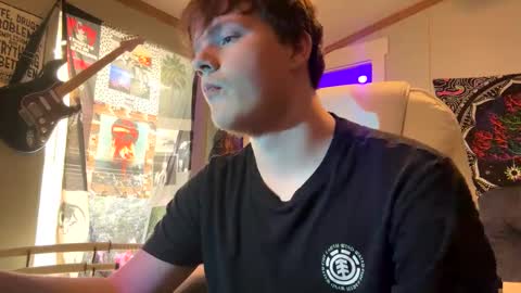 Snapshot of 710lemonade420 chatting on February 2025 09:28:01 PM lemonade online show from February 2025 09:28:01 PM