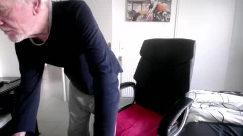 Snapshot of 73yves chatting on January 2026 07:56:02 AM 73yves online show from January 2026 07:56:02 AM