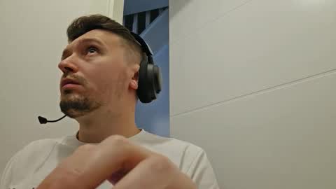 Snapshot of 8inchdude93 chatting on September 2025 12:16:02 PM 8inchdude93 online show from September 2025 12:16:02 PM