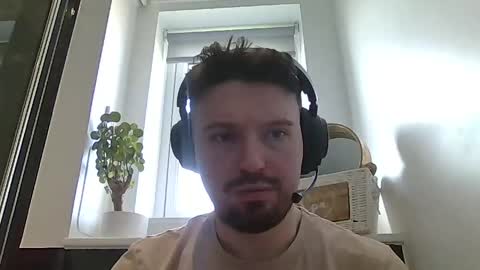 8inchdude93 online show from April 2026 10:03:02 AM