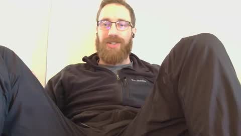 8InchesAndSomeHoles online show from March 2026 06:25:01 PM