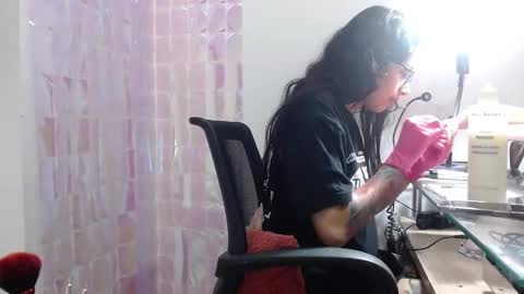 Addison  online show from December 2024 01:15:02 AM