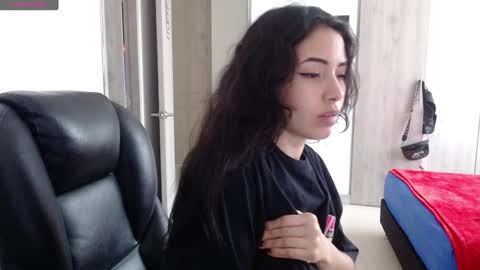 Addison  online show from December 2024 05:51:02 PM