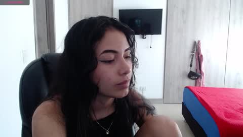 Addison  online show from December 2024 07:20:01 PM